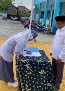Bangkit, Berani, Berkarya: LDKS SMA Maarif 1 Pamekasan Cetak Generasi Inovatif