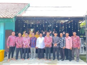 Berbagi Praktik WECA di SMA Maarif 1 Pamekasan